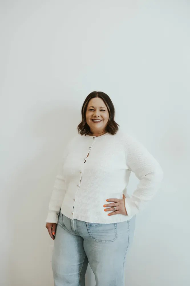 Kelli, Stylist at Salon Elite