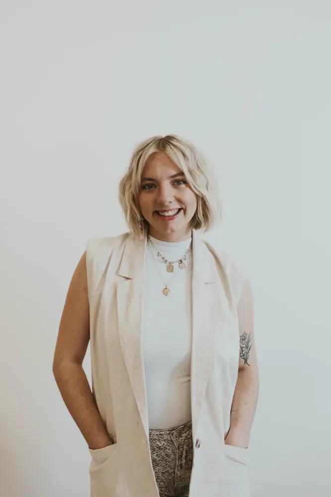 Carolyn, Stylist at Salon Elite