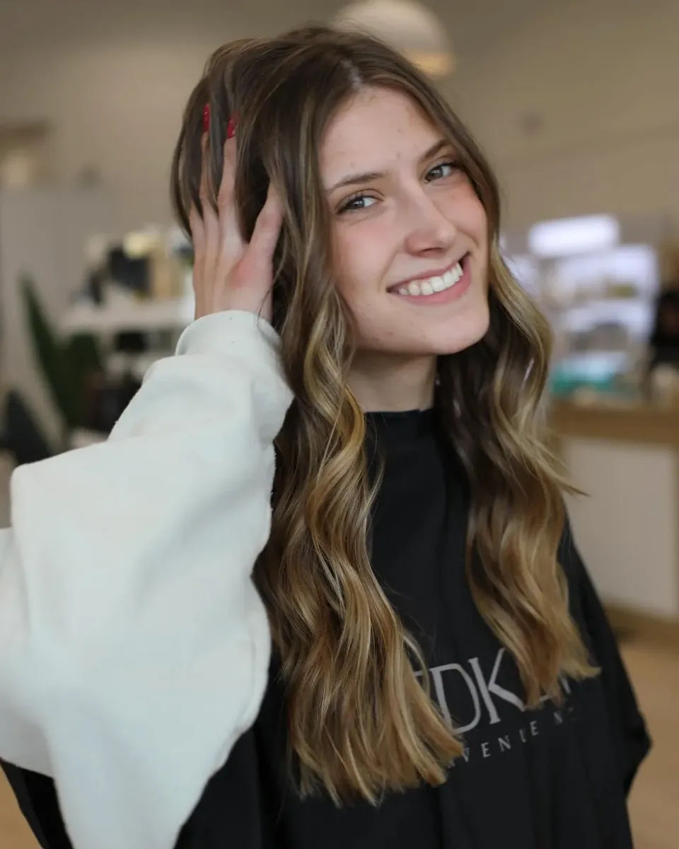 Brunette balayage with face-framing highlights
